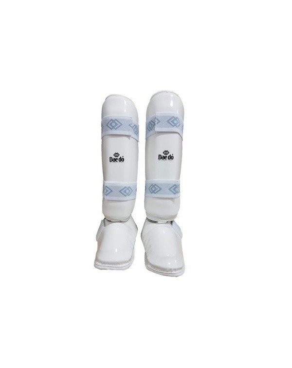 ESPINILLERA CON BOTA DAEDO